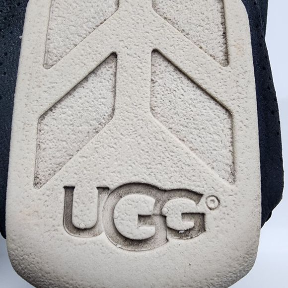 UGG Henrick Stripe Perf Loafer Black Men Sz 9 Energ Nubuck Leather Treadlite - Picture 15 of 16